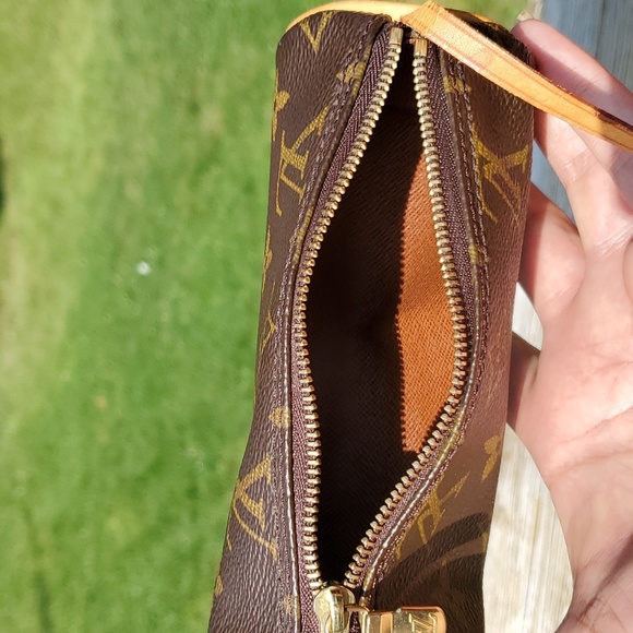 LOUIS VUITTON MONO MINI PAPILLON - Picture 10 of 15